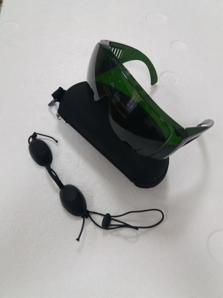 Комплект: профессиональные защитные очки для лазерной эпиляции (зеленые) + очки пациента NEW_2