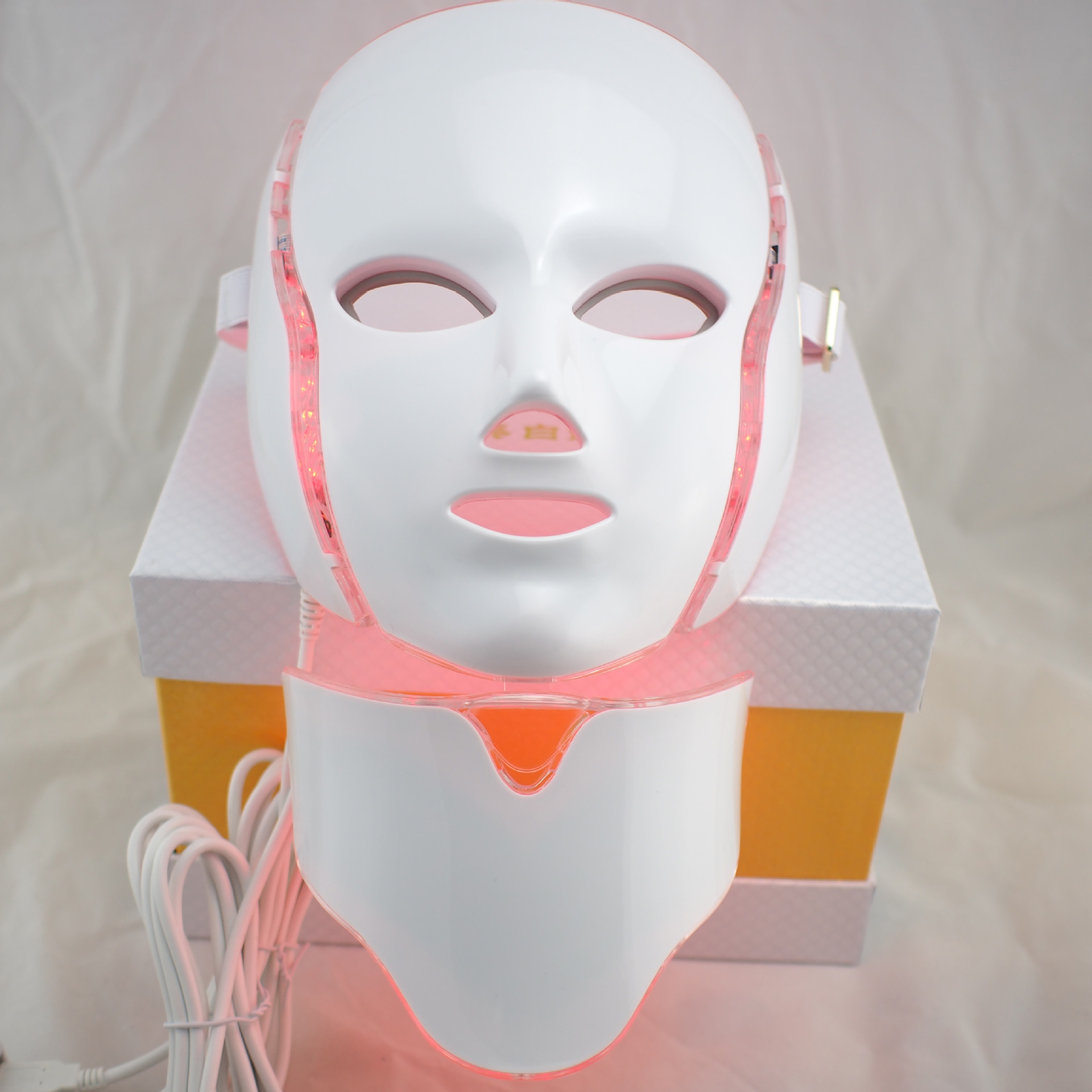 Светодиодная LED маска с функцией микротоков и накладкой для шеи_1